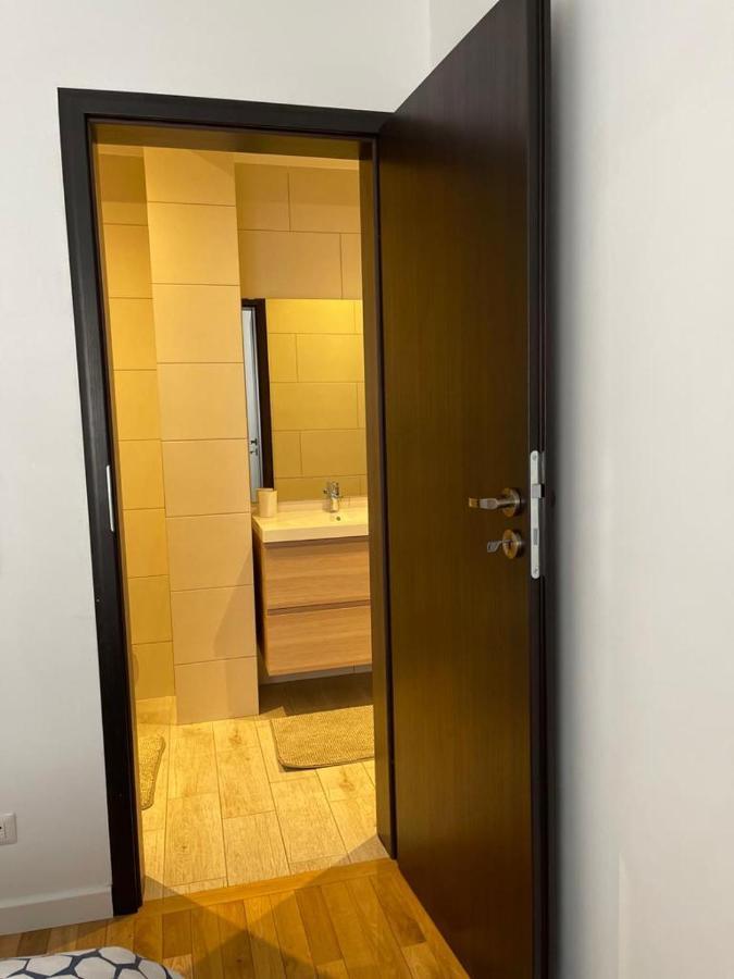 Tinamore Otopeni Kültér fotó